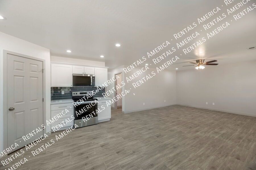 *Get 2 weeks free rent with a signed 12 month lease!* property image