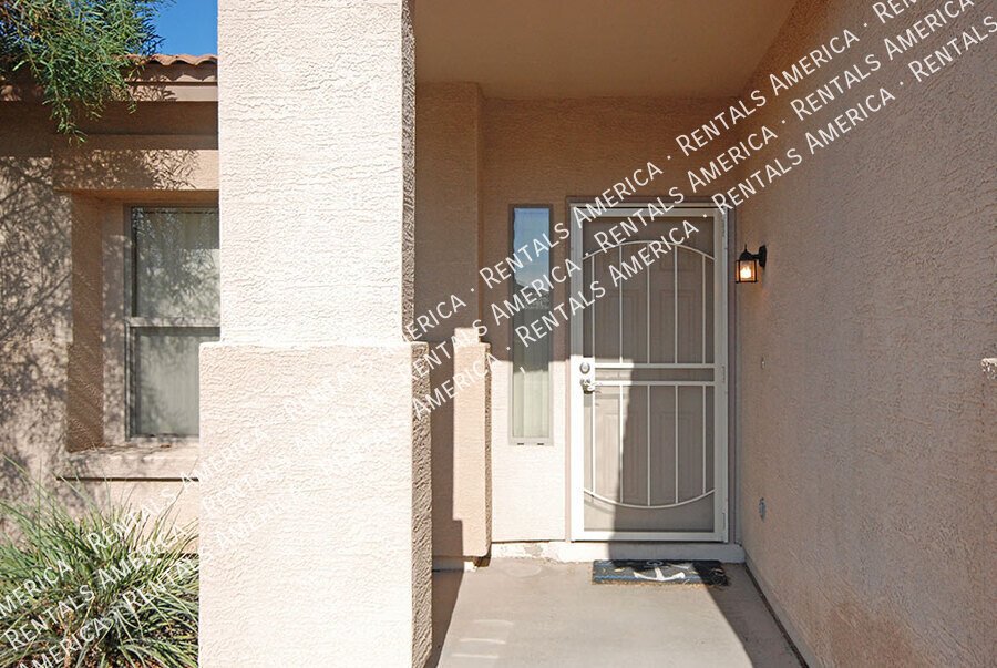 3+ Bedroom / 2 Bath Home in Litchfield Park property image
