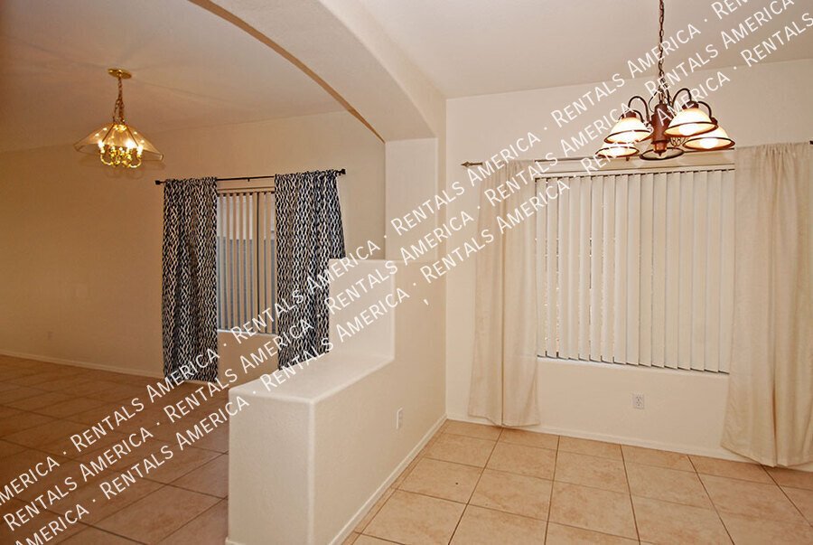3+ Bedroom / 2 Bath Home in Litchfield Park property image