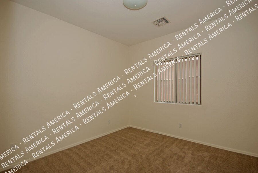 3+ Bedroom / 2 Bath Home in Litchfield Park property image