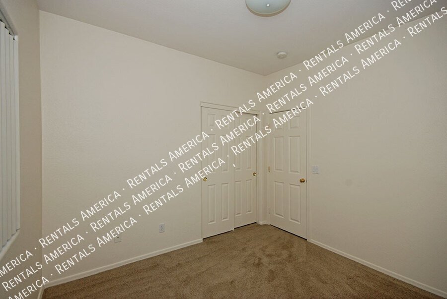 3+ Bedroom / 2 Bath Home in Litchfield Park property image