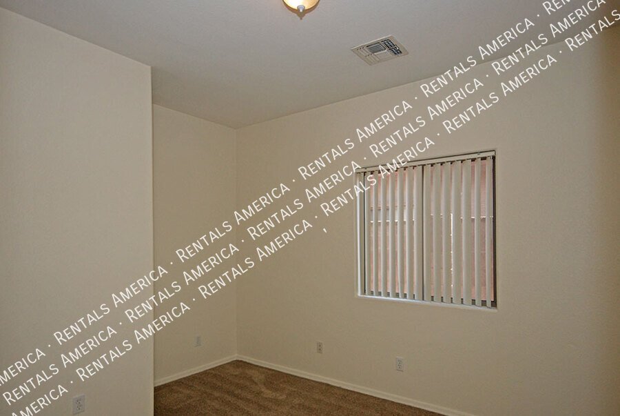 3+ Bedroom / 2 Bath Home in Litchfield Park property image