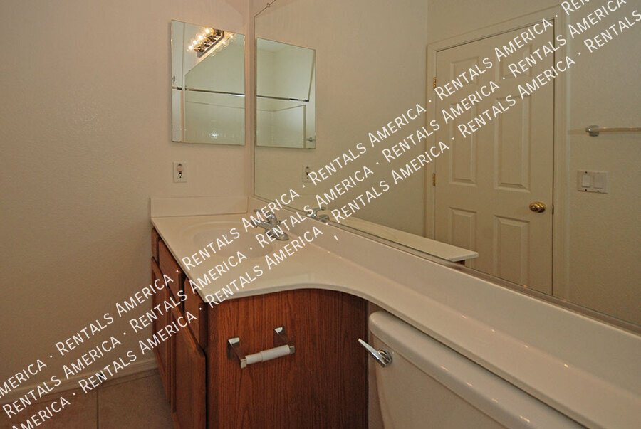 3+ Bedroom / 2 Bath Home in Litchfield Park property image