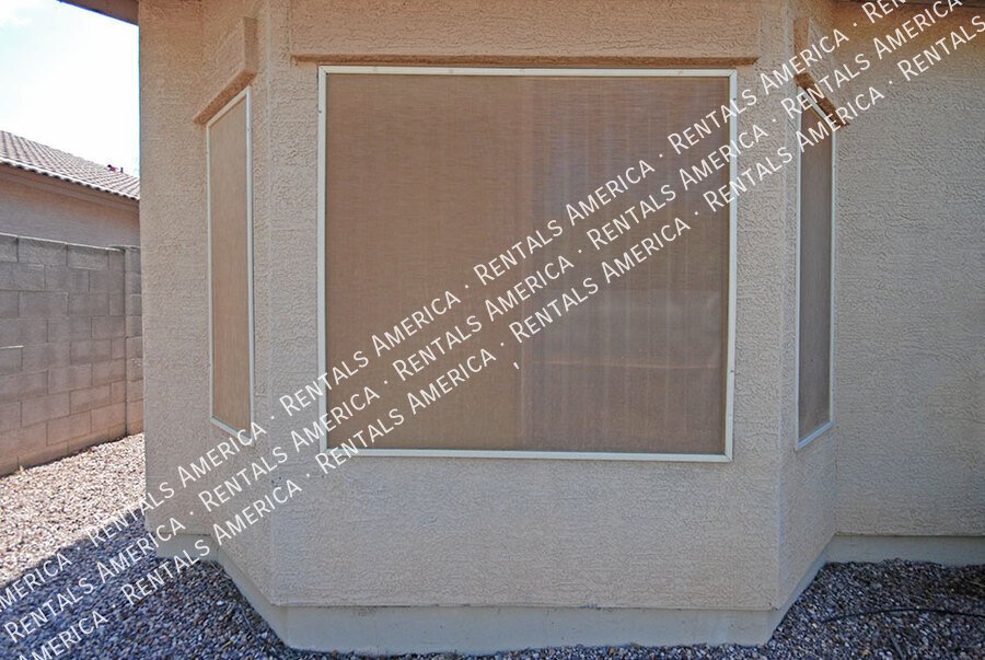 3+ Bedroom / 2 Bath Home in Litchfield Park property image