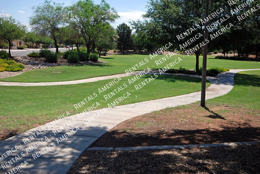 3+ Bedroom / 2 Bath Home in Litchfield Park property image