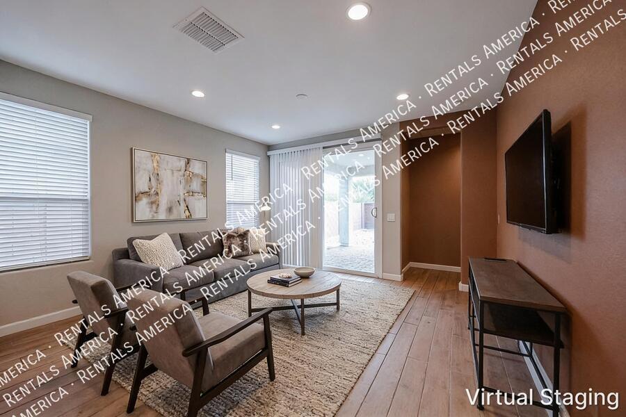Move In Special! 3 bed 2 bath at Estrella property image