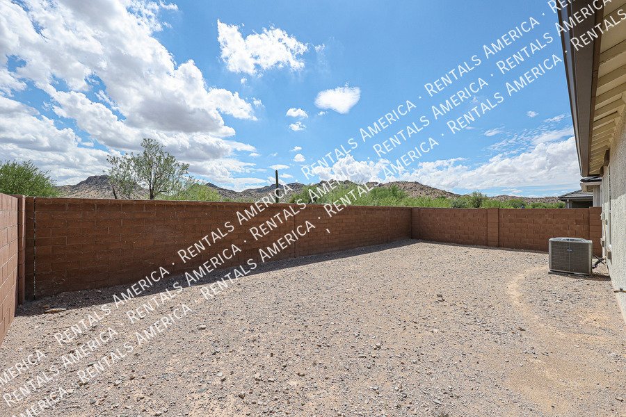 Move In Special! 3 bed 2 bath at Estrella property image