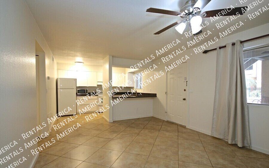 Beautiful 2 bed/2 bath condo property image