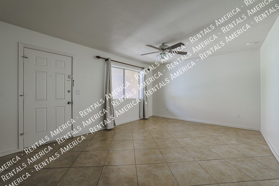Beautiful 2 bed/2 bath condo property image
