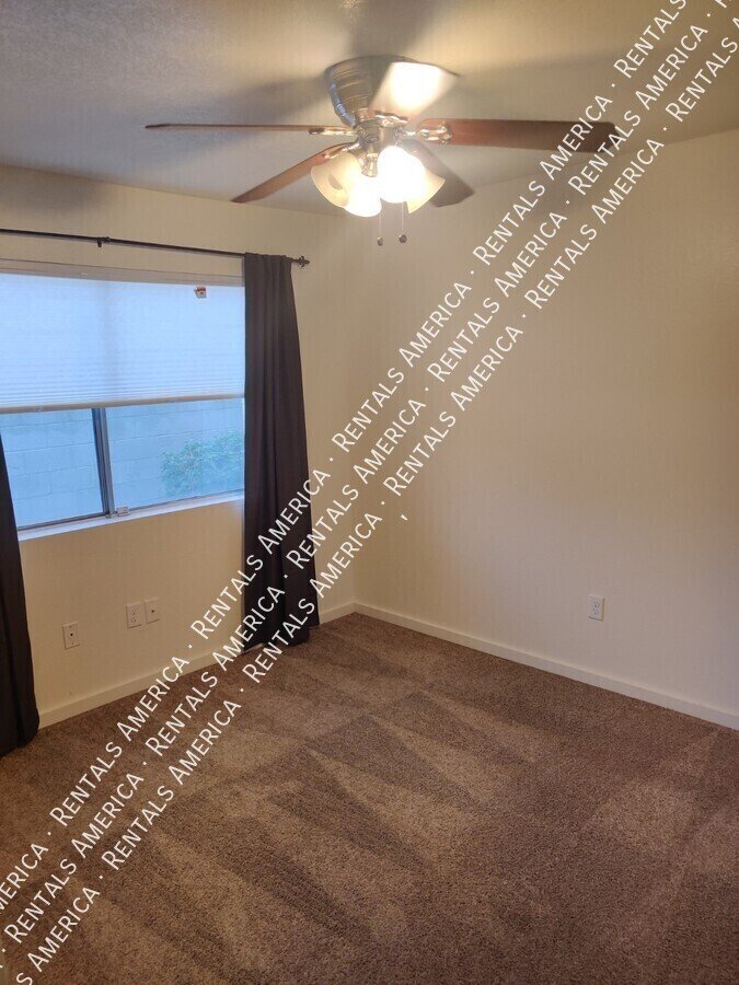 Beautiful 2 bed/2 bath condo property image