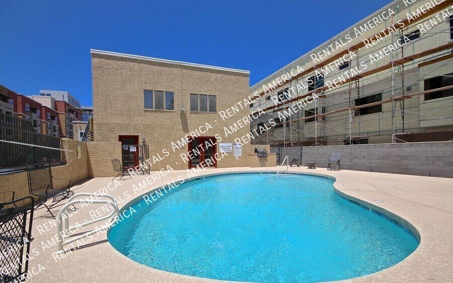 Beautiful 2 bed/2 bath condo property image
