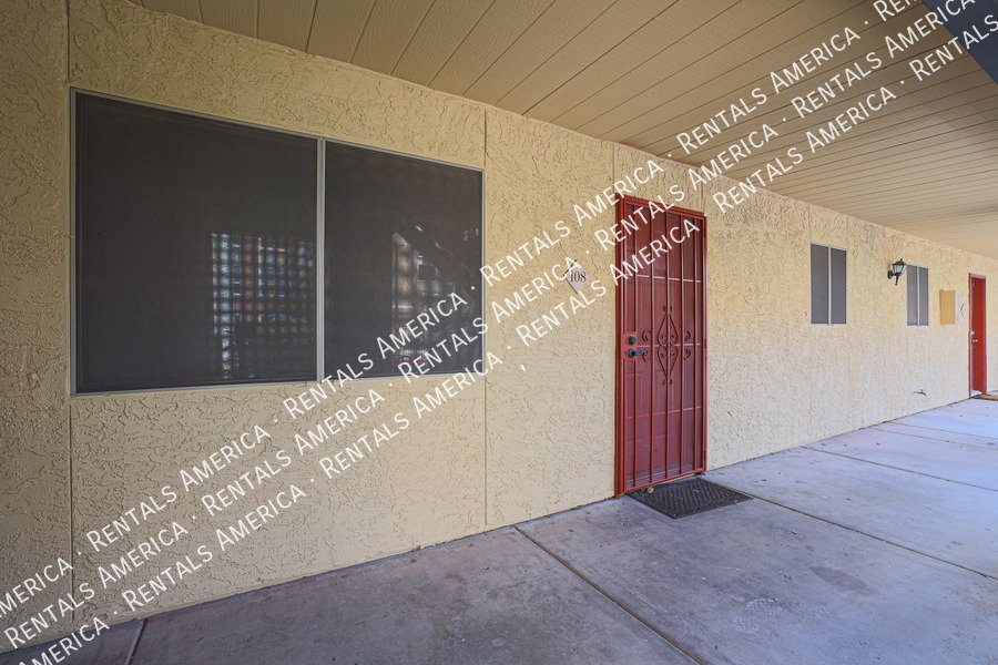 Beautiful 2 bed/2 bath condo property image
