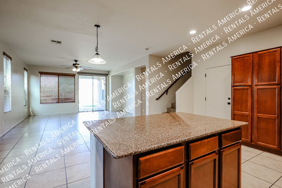 4 bedroom/3 bath with 3 car tandem garage! property image