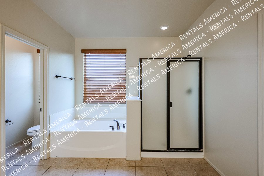 4 bedroom/3 bath with 3 car tandem garage! property image