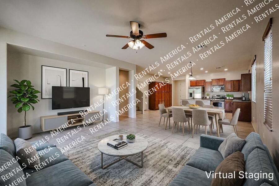 4 bedroom/3 bath with 3 car tandem garage! property image