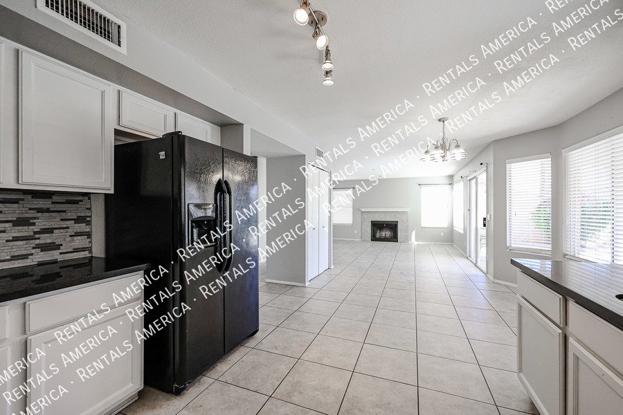 Large House with Pool! property image