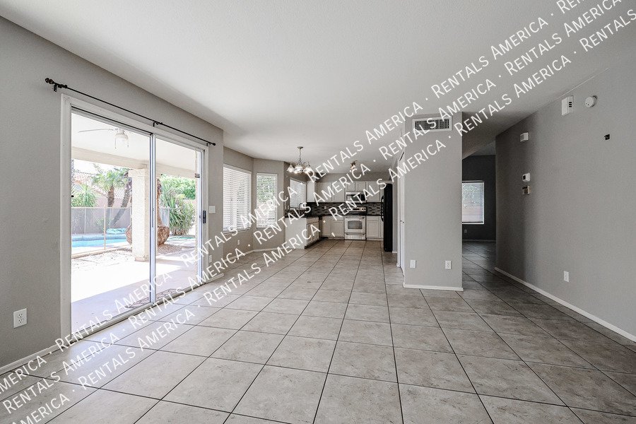 Large House with Pool! property image