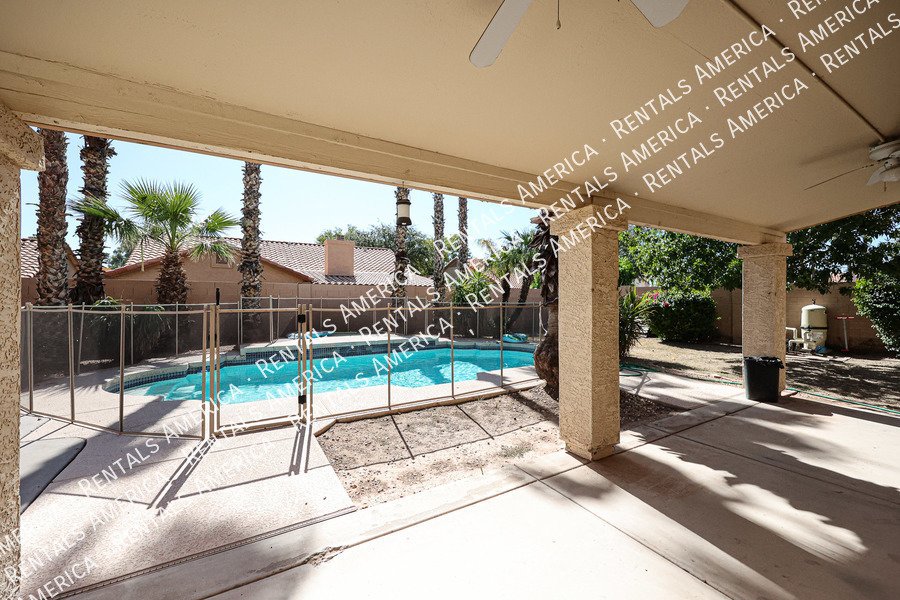 Large House with Pool! property image