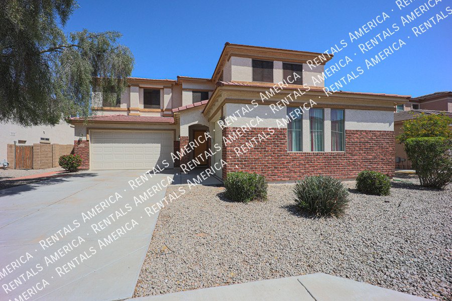 Spacious 5 Bedroom Home in Trailside Point! property image