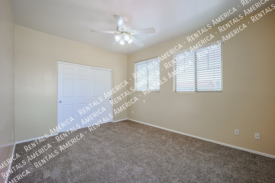 Spacious 5 Bedroom Home in Trailside Point! property image