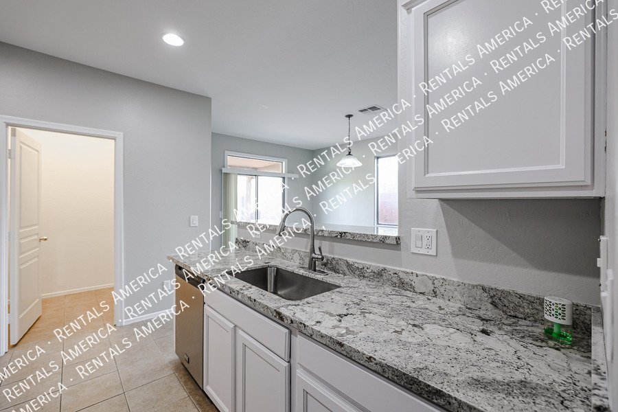 Welcome home to Laveen Farms!!! property image