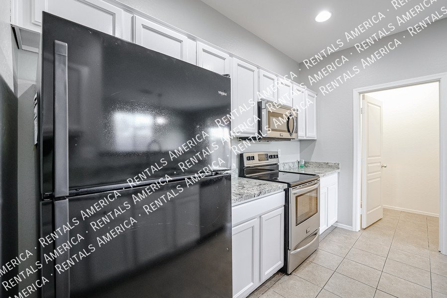 Welcome home to Laveen Farms!!! property image