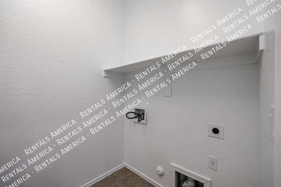 Welcome home to Laveen Farms!!! property image