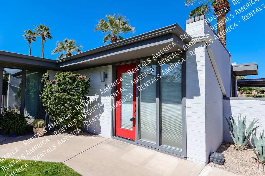 Contemporary 2 Bd / 1 Ba Condo in Arcadia Courtyards property image