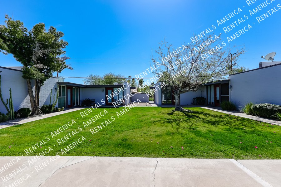 Contemporary 2 Bd / 1 Ba Condo in Arcadia Courtyards property image