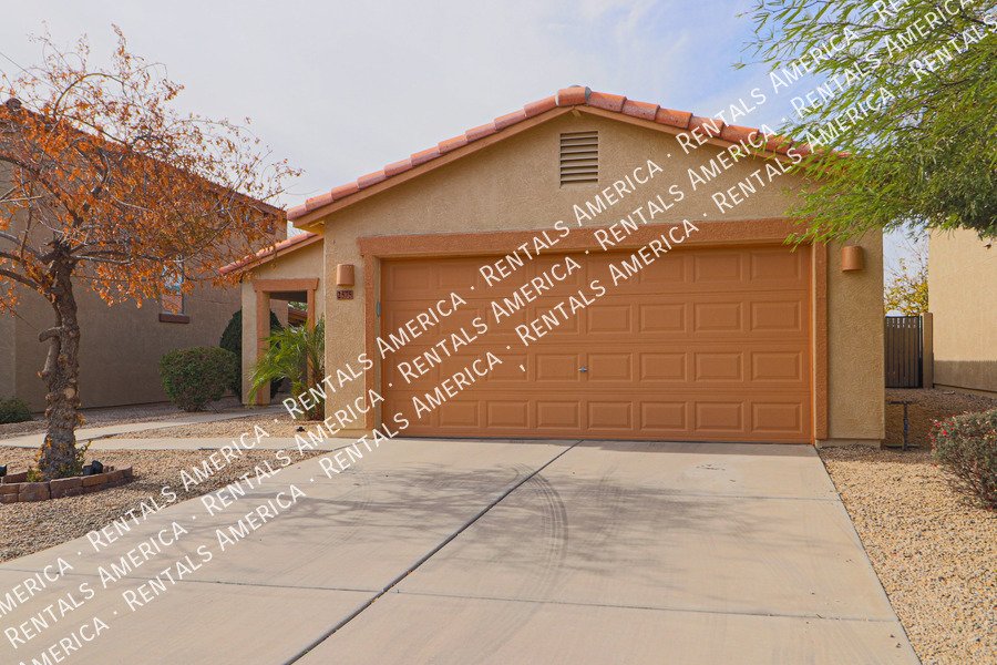 Lovely 3 Bed 2 Bath Home in Stoneridge w/ Comm Pool! property image
