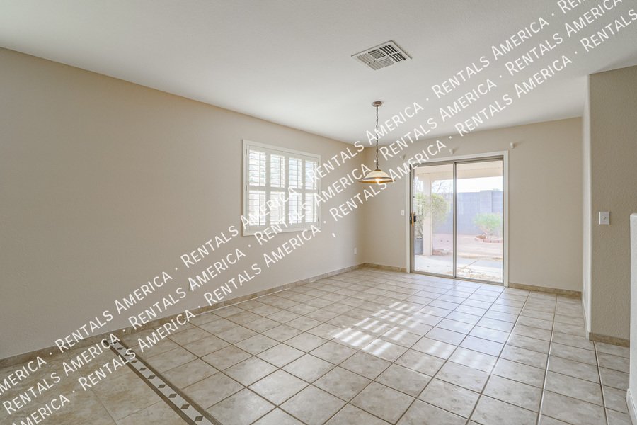 Lovely 3 Bed 2 Bath Home in Stoneridge w/ Comm Pool! property image