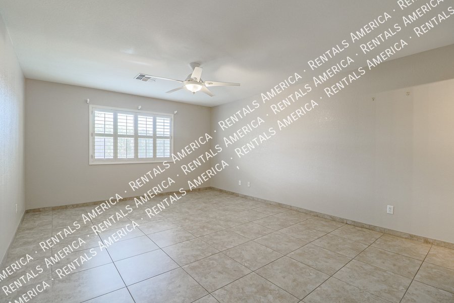 Lovely 3 Bed 2 Bath Home in Stoneridge w/ Comm Pool! property image