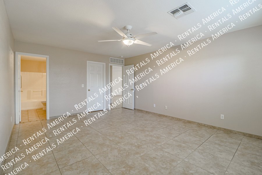 Lovely 3 Bed 2 Bath Home in Stoneridge w/ Comm Pool! property image
