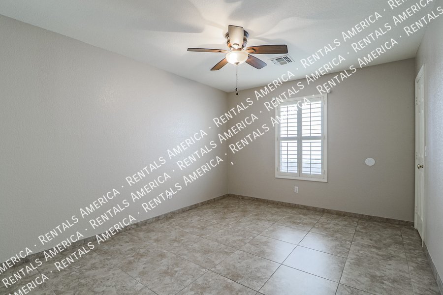 Lovely 3 Bed 2 Bath Home in Stoneridge w/ Comm Pool! property image