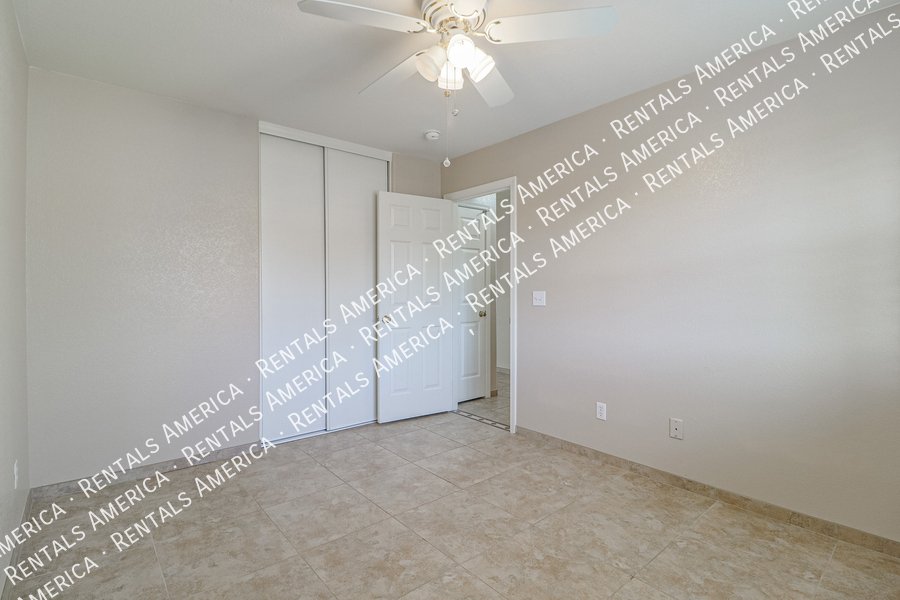 Lovely 3 Bed 2 Bath Home in Stoneridge w/ Comm Pool! property image