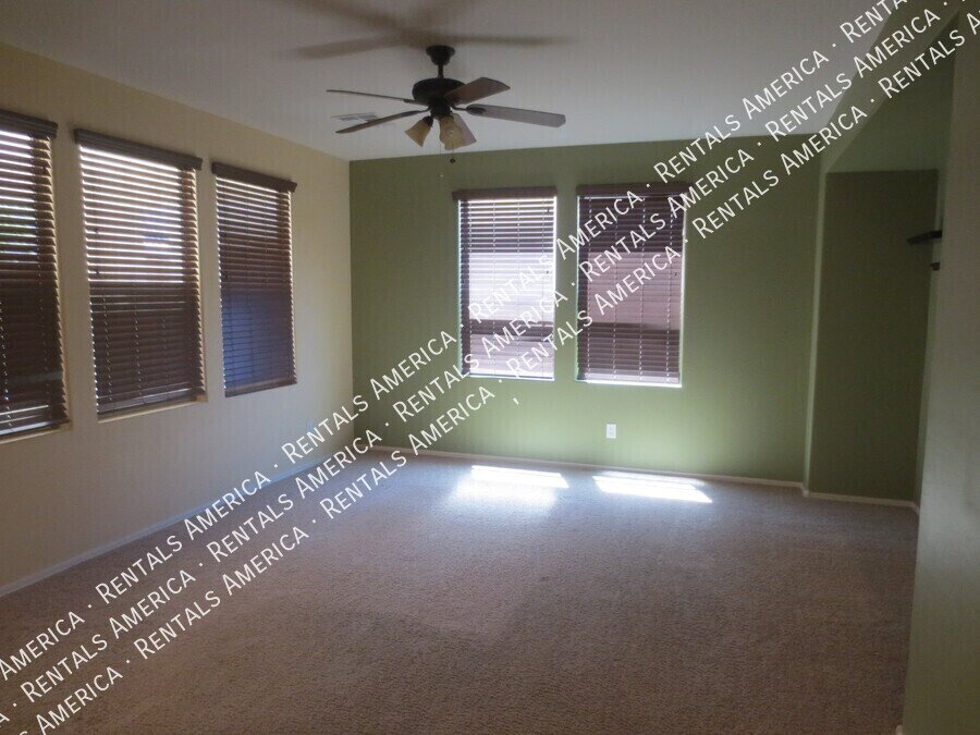 Lyon's Gate ~ 3/2 + Loft property image