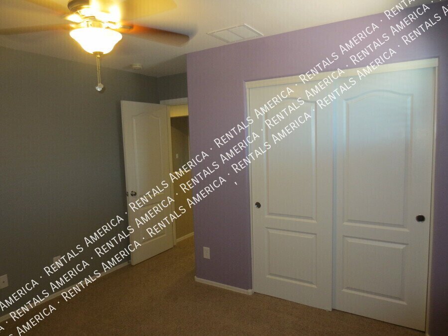 Lyon's Gate ~ 3/2 + Loft property image