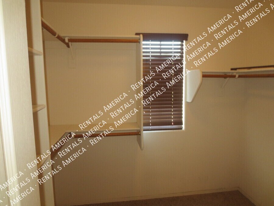 Lyon's Gate ~ 3/2 + Loft property image