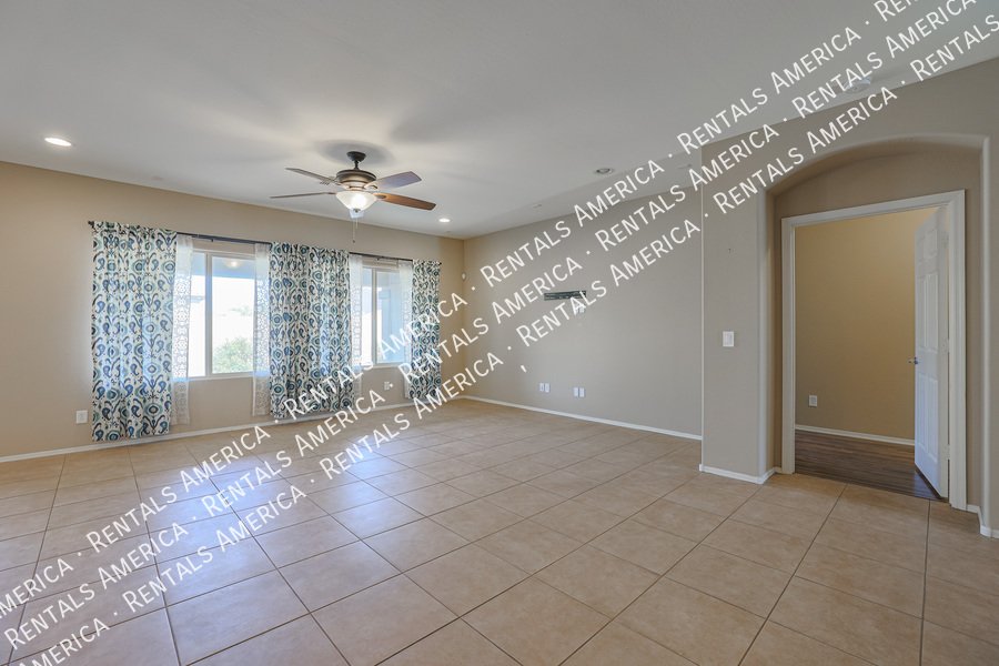 COMING SOON!  GORGEOUS 4/2 OPEN FLOOR PLAN in Gilbert property image