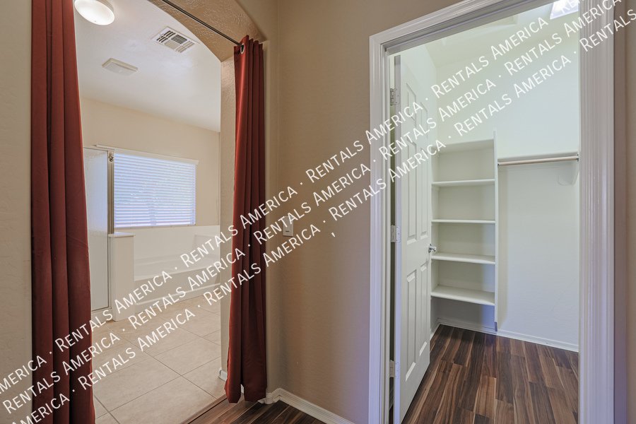 COMING SOON!  GORGEOUS 4/2 OPEN FLOOR PLAN in Gilbert property image