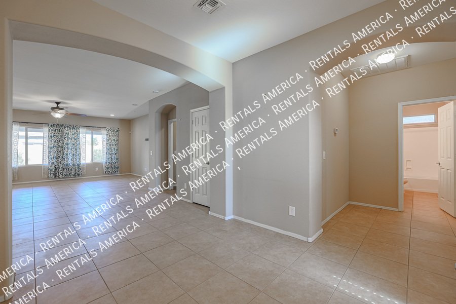COMING SOON!  GORGEOUS 4/2 OPEN FLOOR PLAN in Gilbert property image