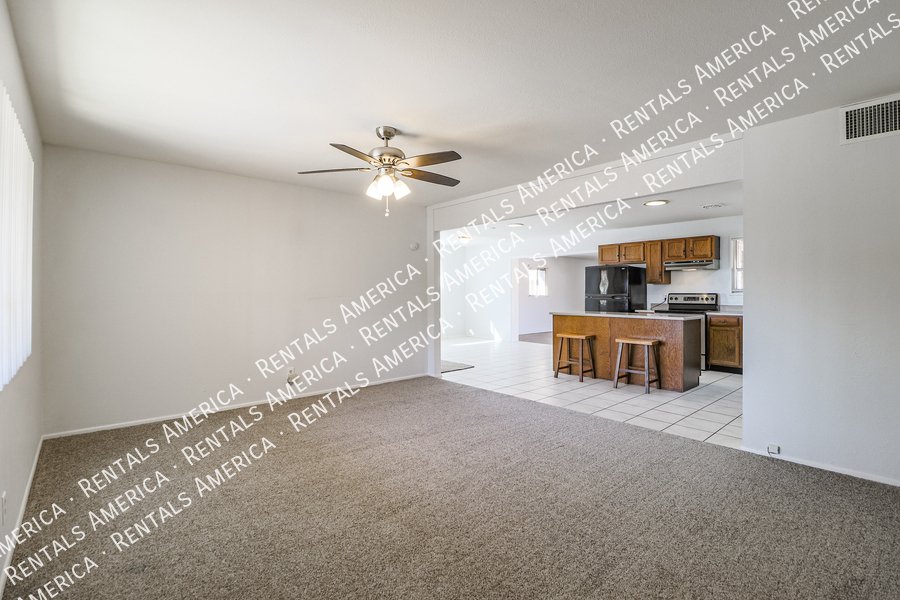 Location! Scottsdale! 3 Bedroom! Corner lot! One Month Free!! property image