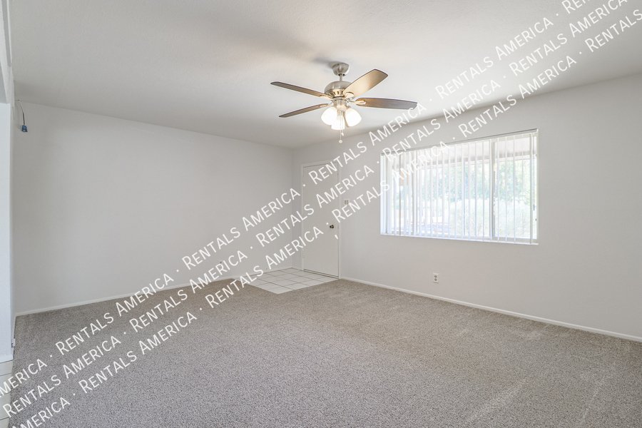 Location! Scottsdale! 3 Bedroom! Corner lot! One Month Free!! property image