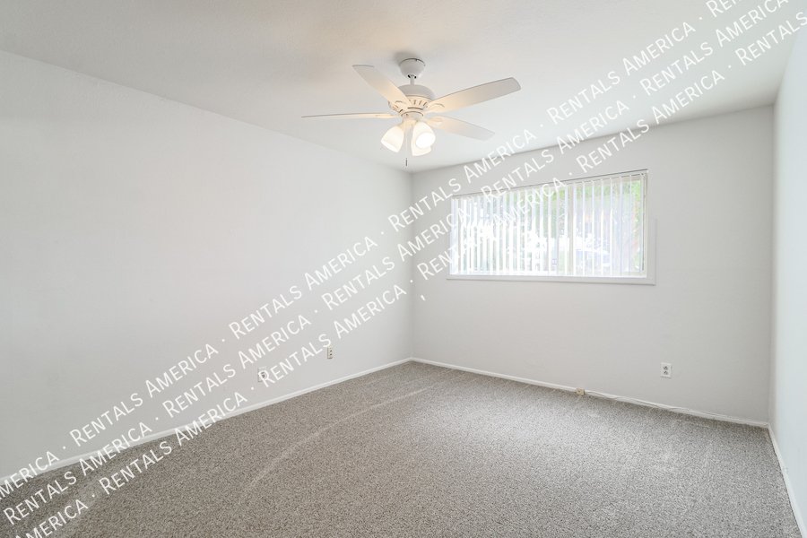 Location! Scottsdale! 3 Bedroom! Corner lot! One Month Free!! property image