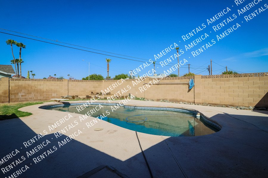 Location! Scottsdale! 3 Bedroom! Corner lot! One Month Free!! property image