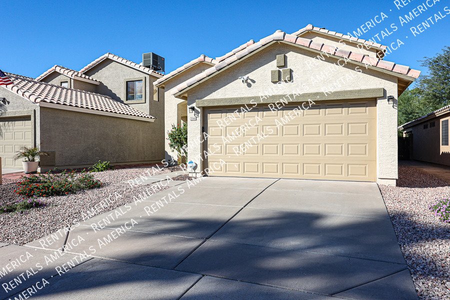 UPDATED 4 BEDROOM IN MOUNTAINGATE property image