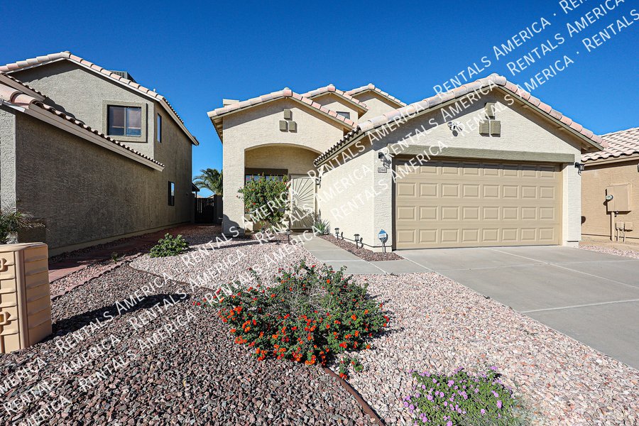 UPDATED 4 BEDROOM IN MOUNTAINGATE property image