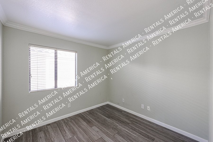 UPDATED 4 BEDROOM IN MOUNTAINGATE property image