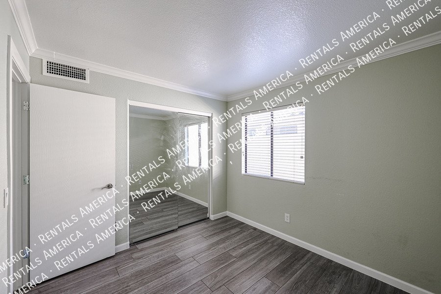 UPDATED 4 BEDROOM IN MOUNTAINGATE property image