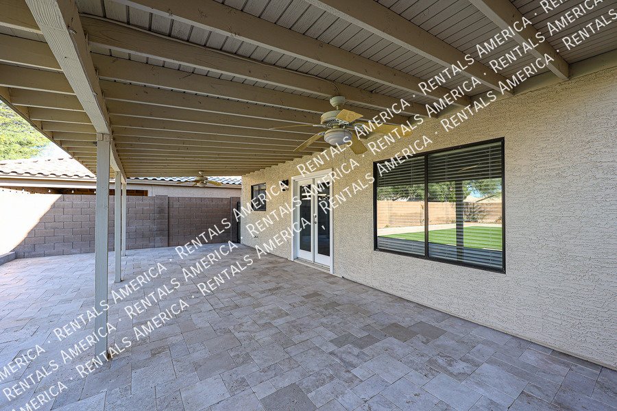 UPDATED 4 BEDROOM IN MOUNTAINGATE property image